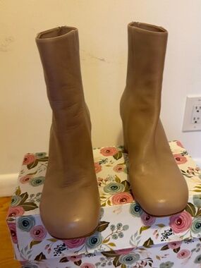Scanlan Theodore Taupe Leather Ankle Boots EU 40 Made in Italy